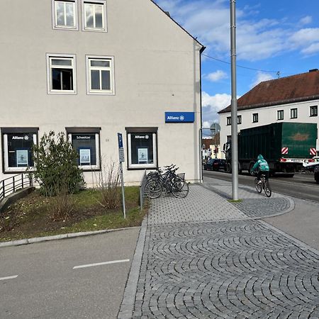 Zimmer Zum Vermieten Direkt An Der Donau Und Am Schloss Нойбург-ан-дер-Донау Экстерьер фото